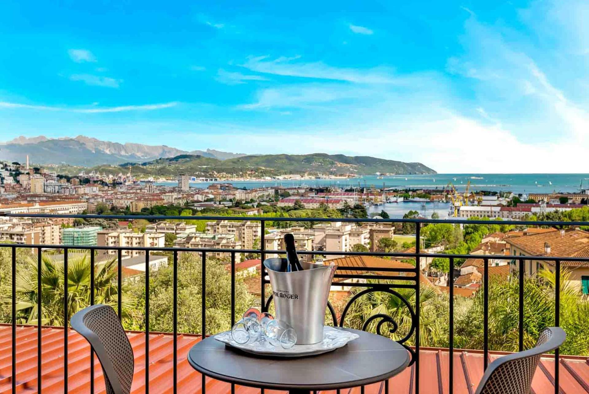 Dreams Guest House لا سبيتسْيا المظهر الخارجي الصورة